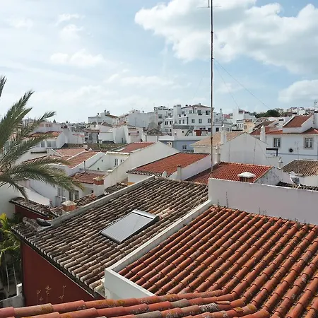بيت للعطل C01 - Historical Central House لاغوس