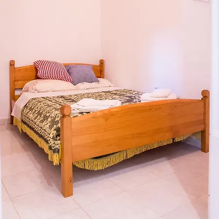 C01 - Historical Central House