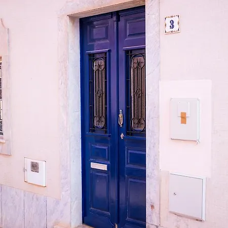 C01 - Historical Central House