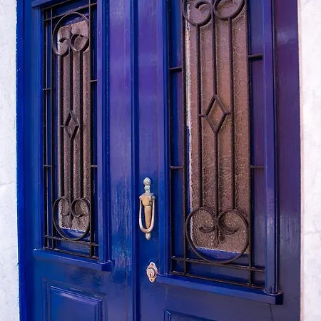 C01 - Historical Central House Lagos